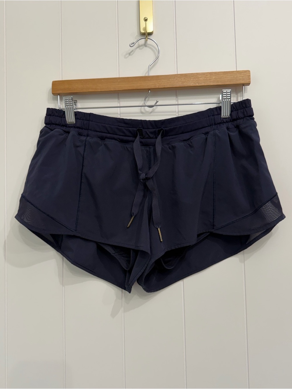 Lululemon Hotty Hot Short 2.5" Navy Size 10